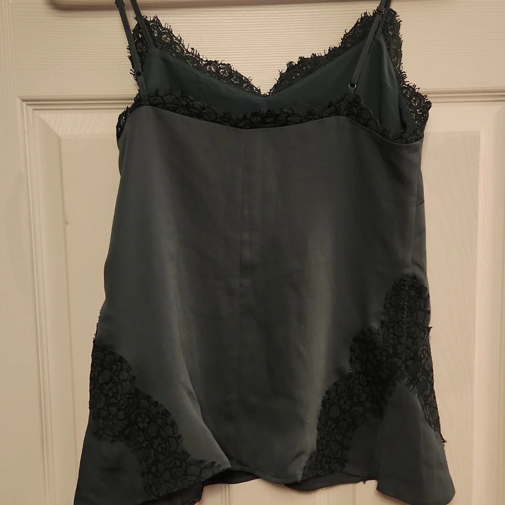 Banana Republic  Dark Green tank top - Picture 3 of 3